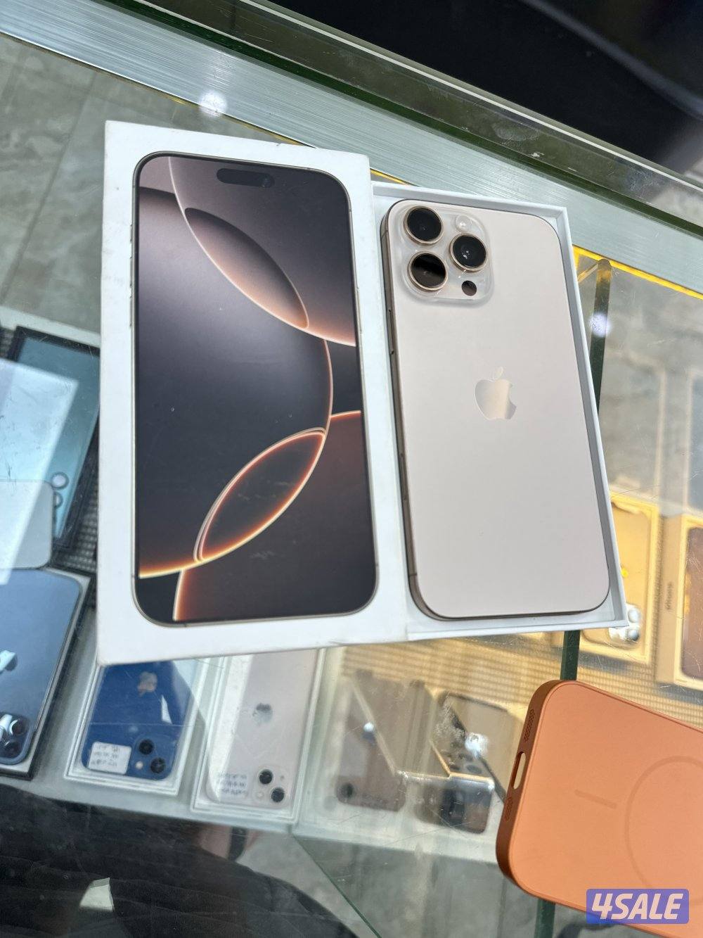 ايفون ١٦ برو ماكس ٢٥٦ جيجا  بطاريه ١٠٠1