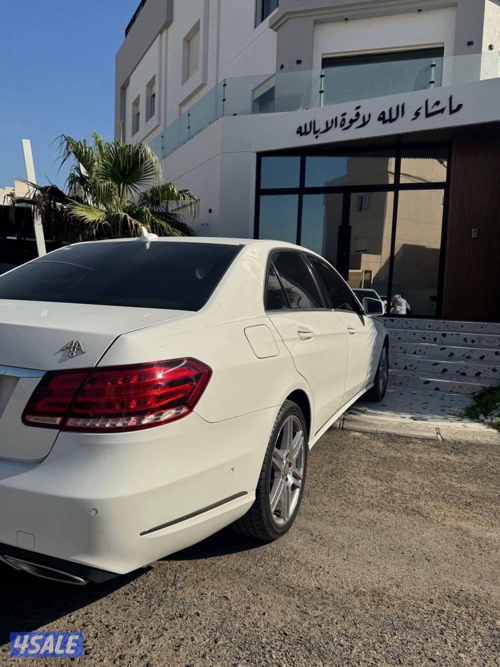 مرسيدس E200 كامل المواصفات بحالة ممتازه 📍📍4