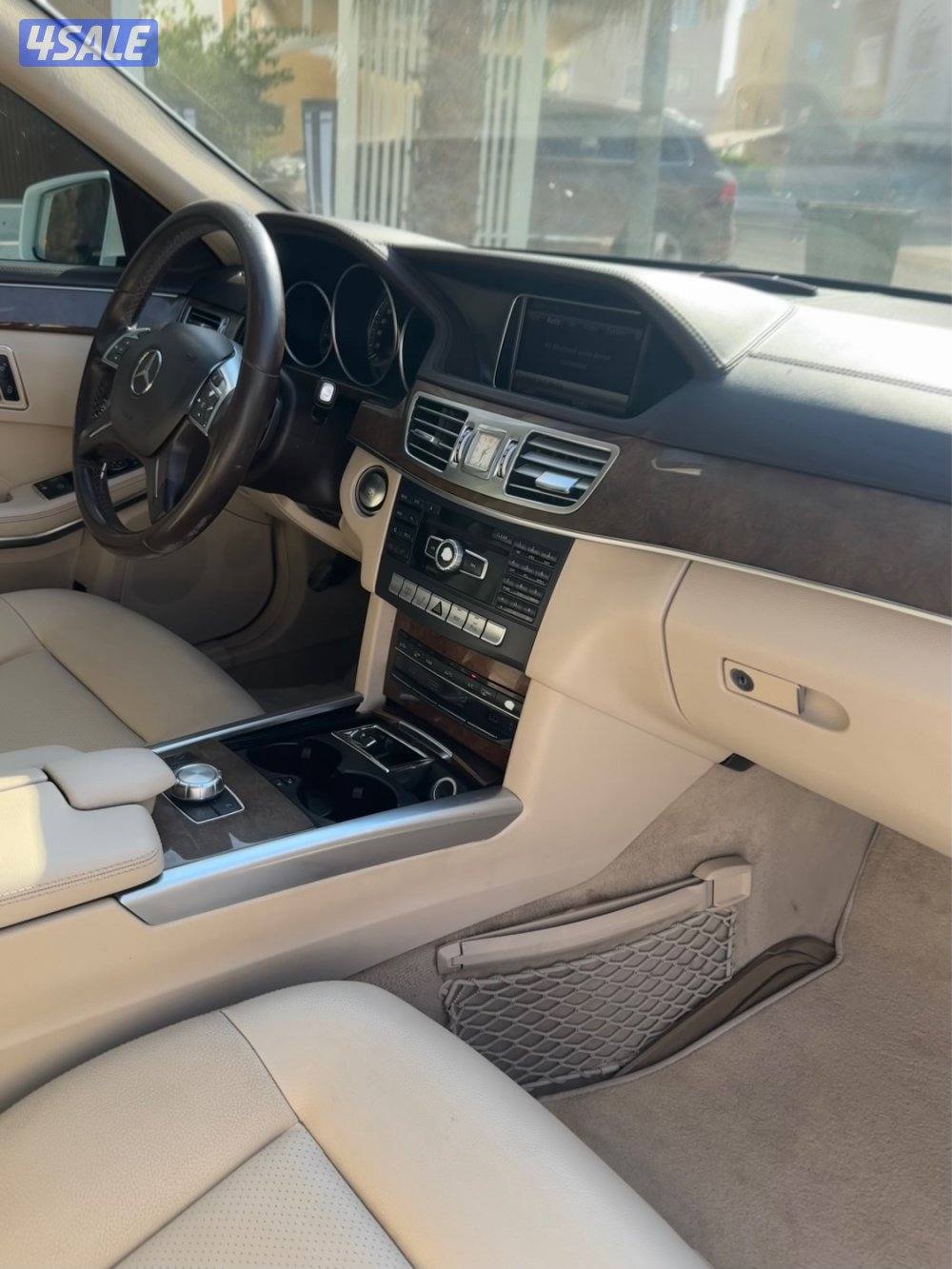 مرسيدس E200 كامل المواصفات بحالة ممتازه 📍📍8