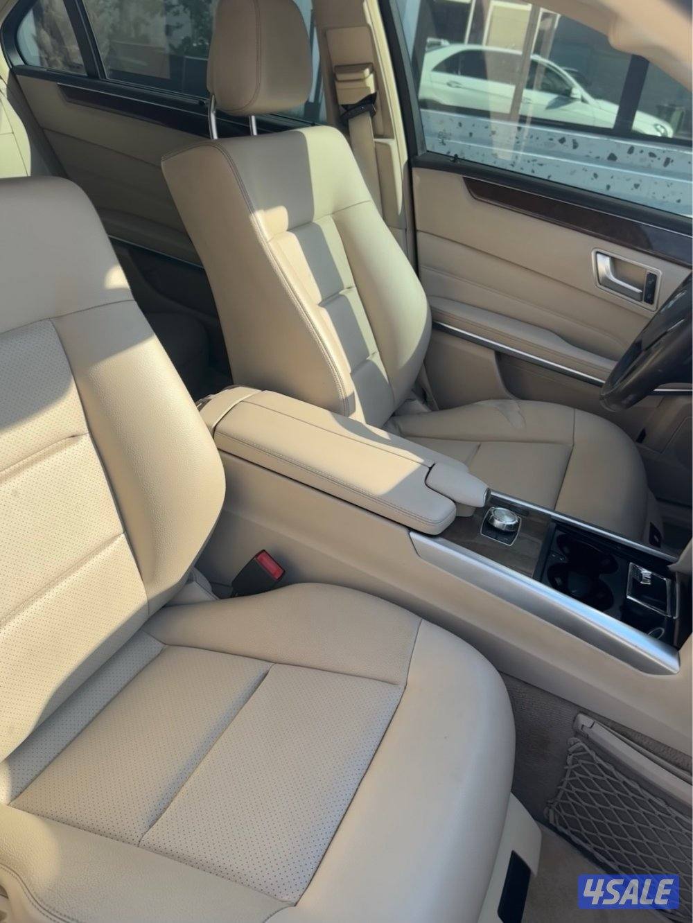 مرسيدس E200 كامل المواصفات بحالة ممتازه 📍📍9