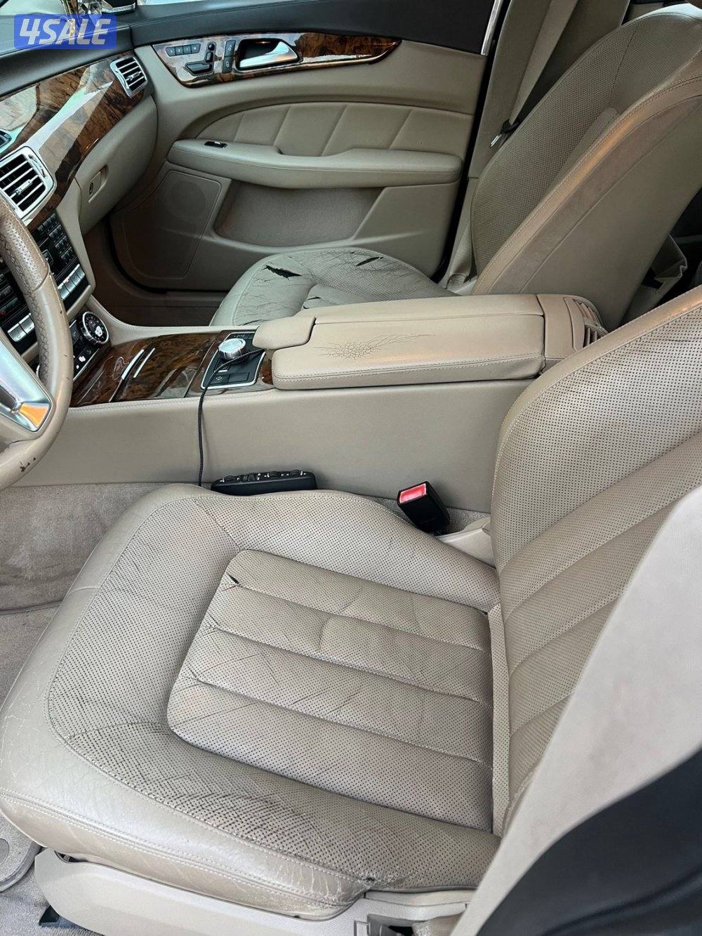 للبيع مرسيدس CLS500 موديل 20128