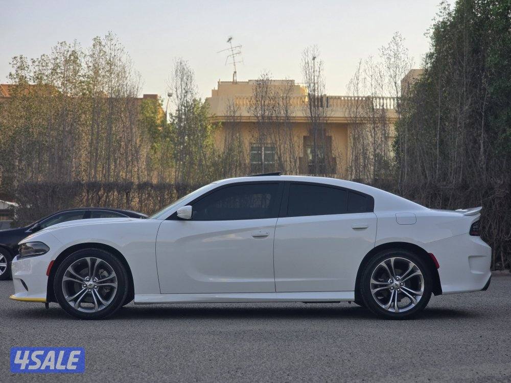 تشارجر GT موديل 2022 عداد 40 ألف بحالة ممتازة7