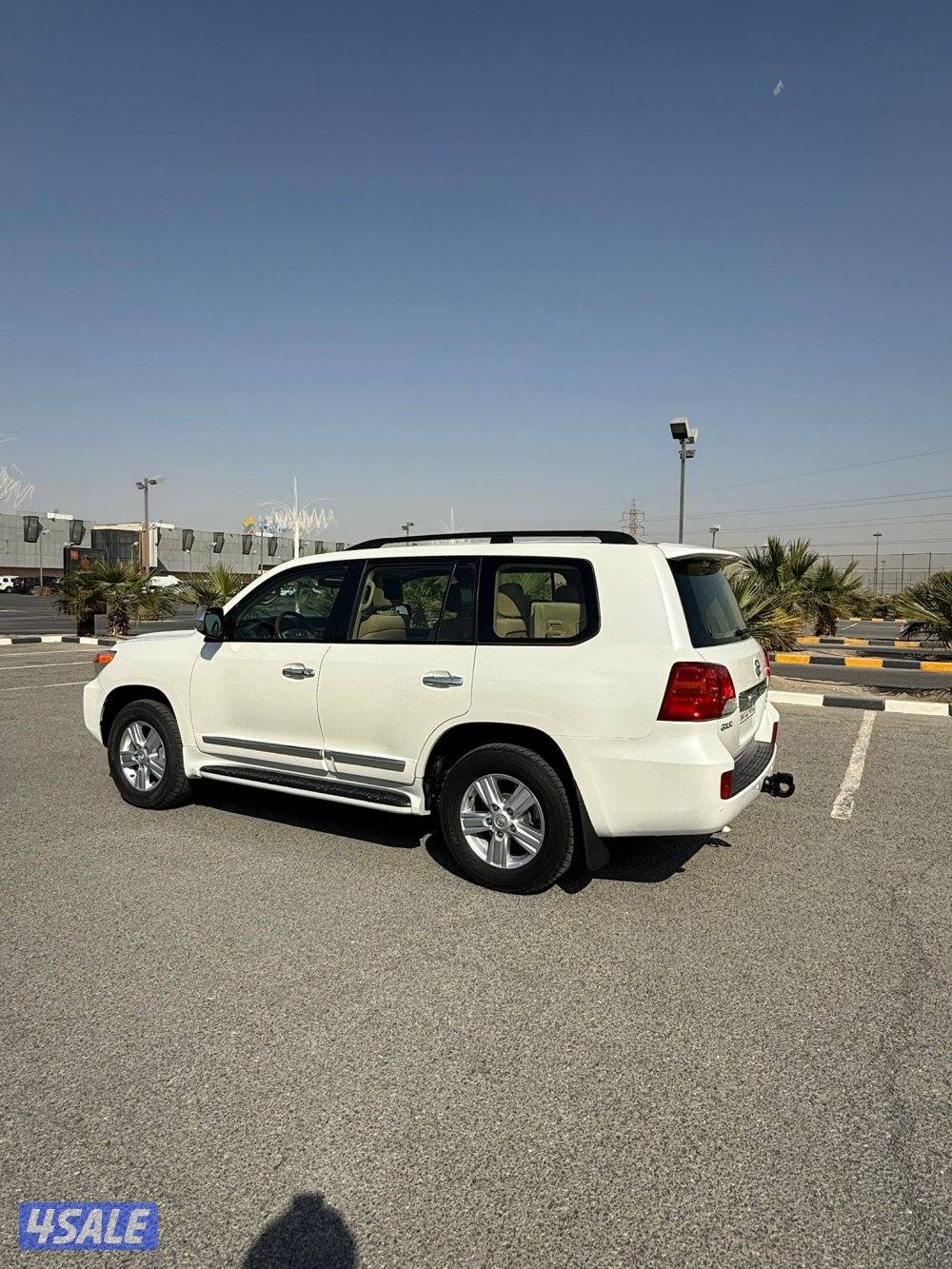 لاند كروز 2014 الساير بحاله الوكاله عداد 225 الف3