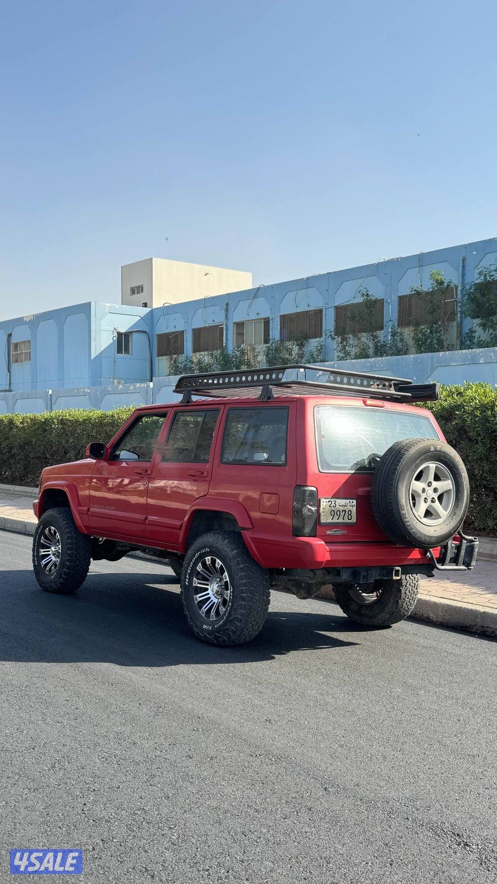 للبيع جيب شروكي جاهز للموسم قير عادي موديل ١٩٩٧ امريكي عزمه طيب ،1