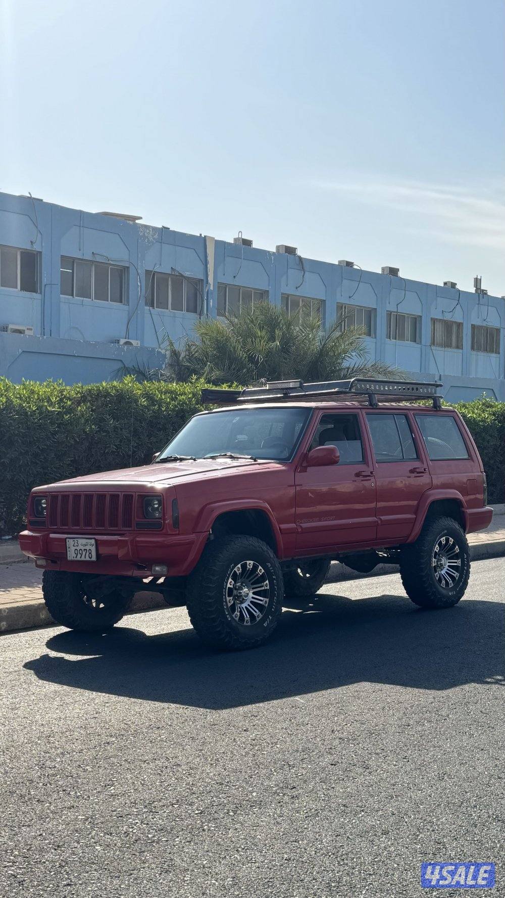 للبيع جيب شروكي جاهز للموسم قير عادي موديل ١٩٩٧ امريكي عزمه طيب ،2