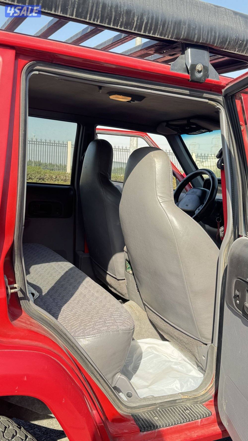 للبيع جيب شروكي جاهز للموسم قير عادي موديل ١٩٩٧ امريكي عزمه طيب ،4