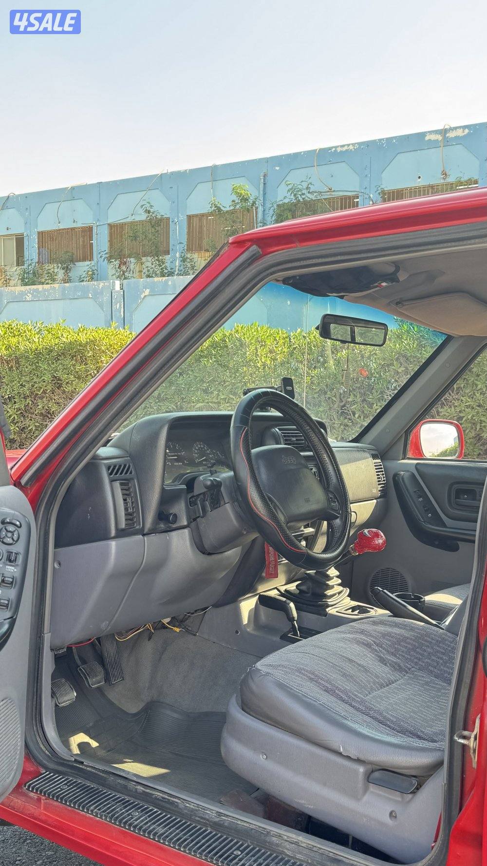 للبيع جيب شروكي جاهز للموسم قير عادي موديل ١٩٩٧ امريكي عزمه طيب ،7