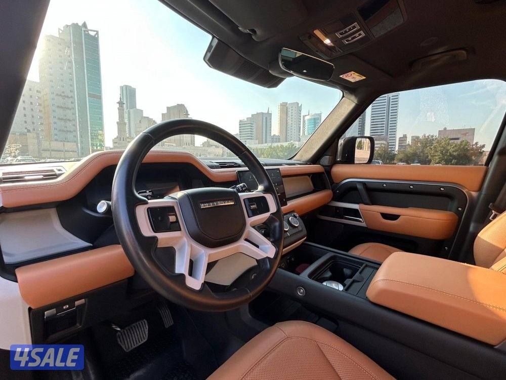 للبيع ديفندر 2023 ماشي 110 صبغ وكالة تحت الكفالة8