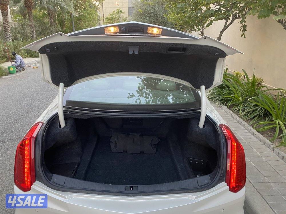 كاديلاك CTS10