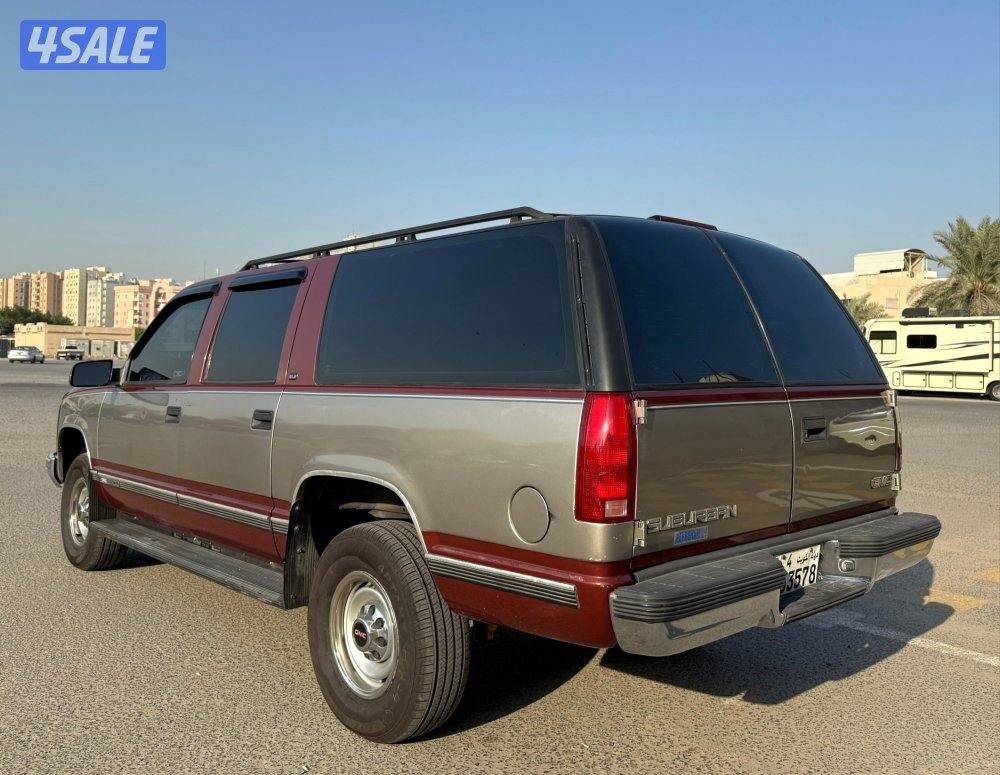 بحالة ممتازة جي ام سي سوبربان 1998 بهبهاني صبغ الوكالة عدا مدقر ع 3283