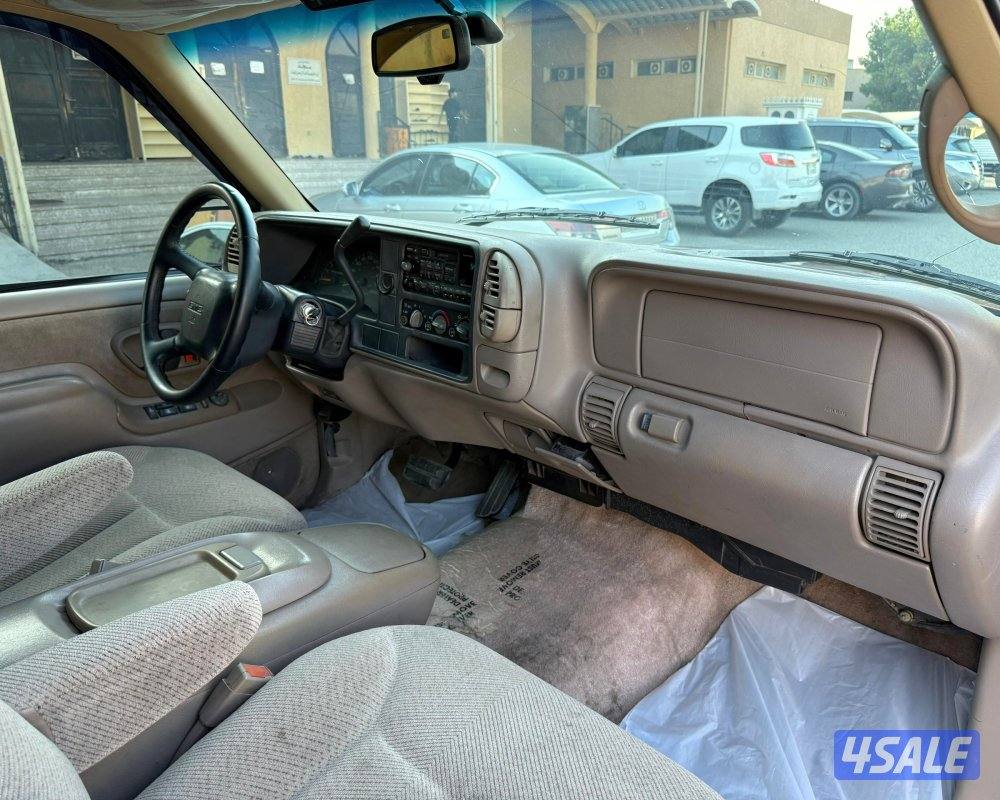 بحالة ممتازة جي ام سي سوبربان 1998 بهبهاني صبغ الوكالة عدا مدقر ع 32810