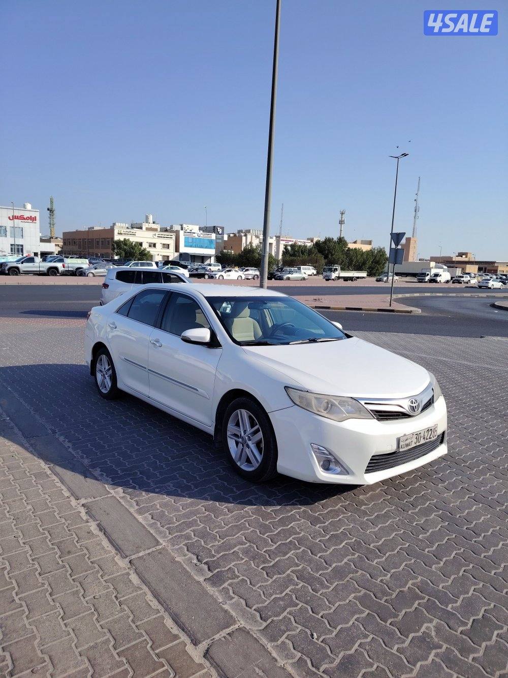 كامريGLX الفل عدا فتحه٢٠١٤1