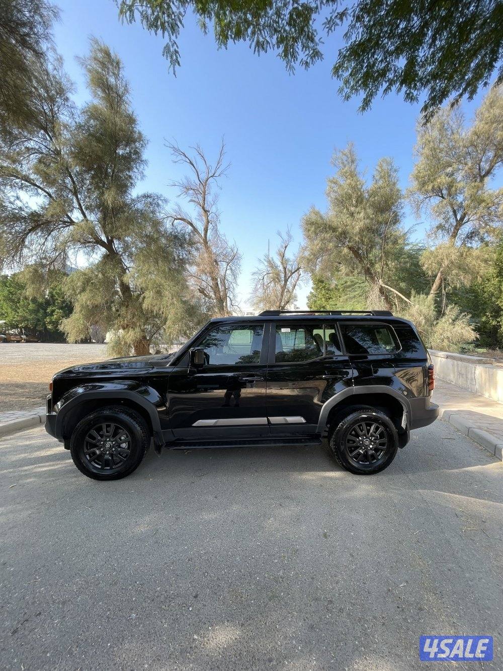 للبيع برادو 2024بحالة وكاله درجه الثانيه الممشى39شرط الفحص ب كامل ✔️3