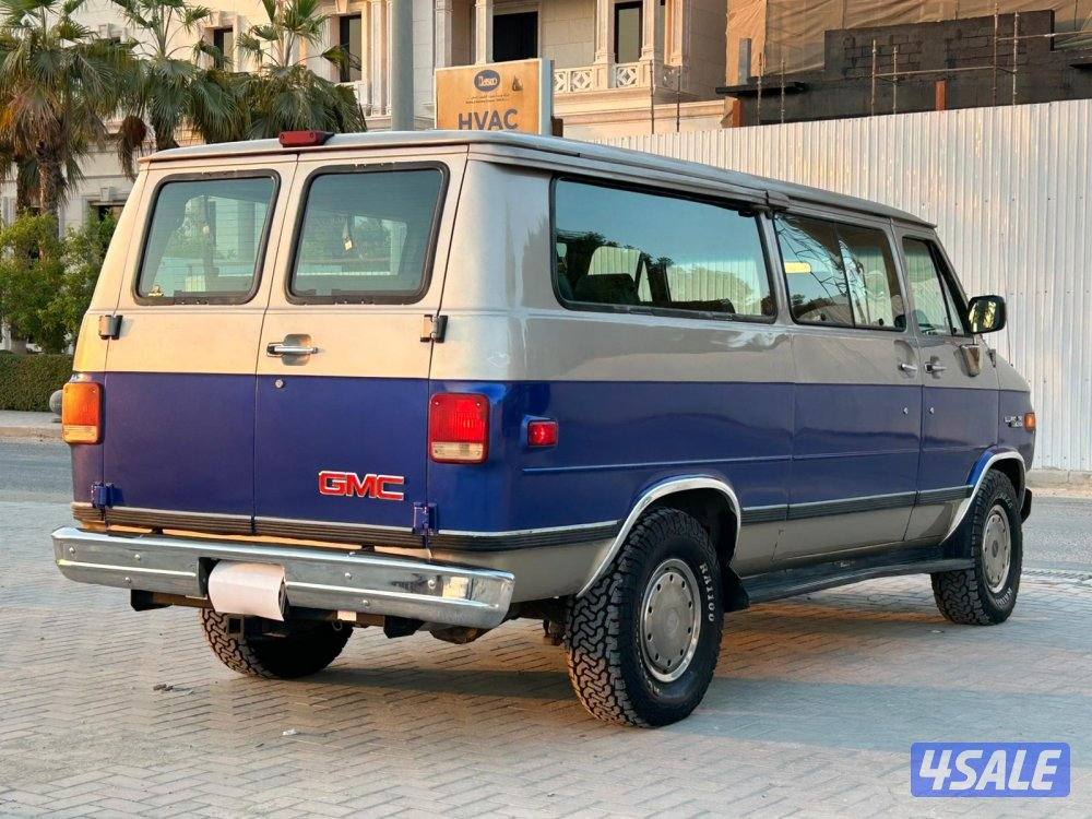 سافانا موديل 1994 السيارة نظيفة3