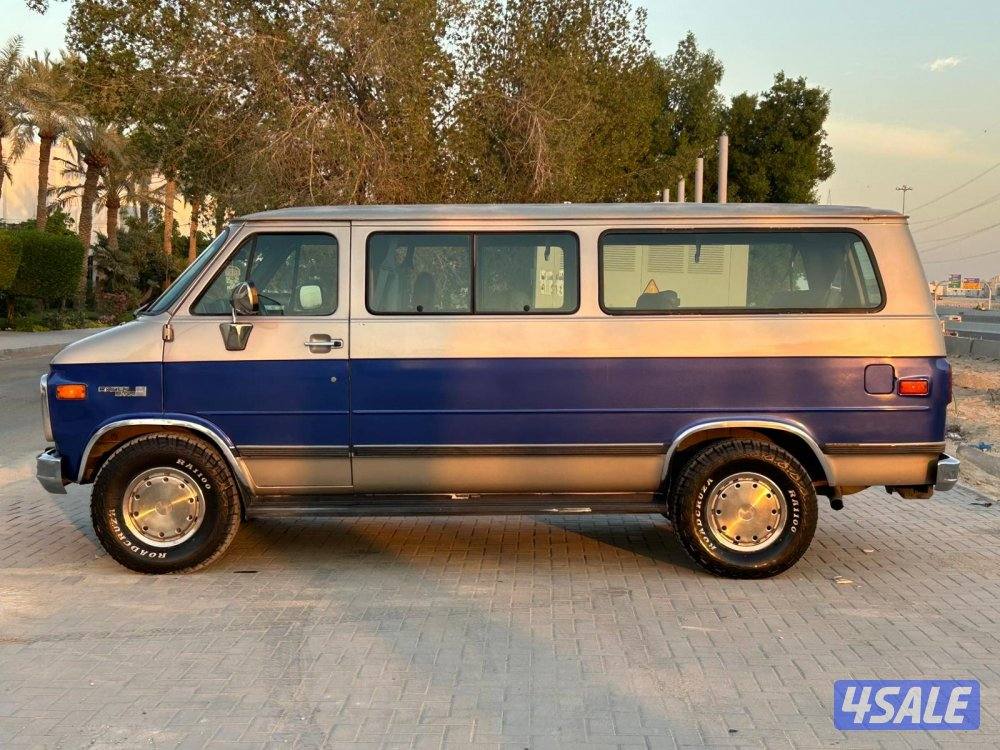 سافانا موديل 1994 السيارة نظيفة4