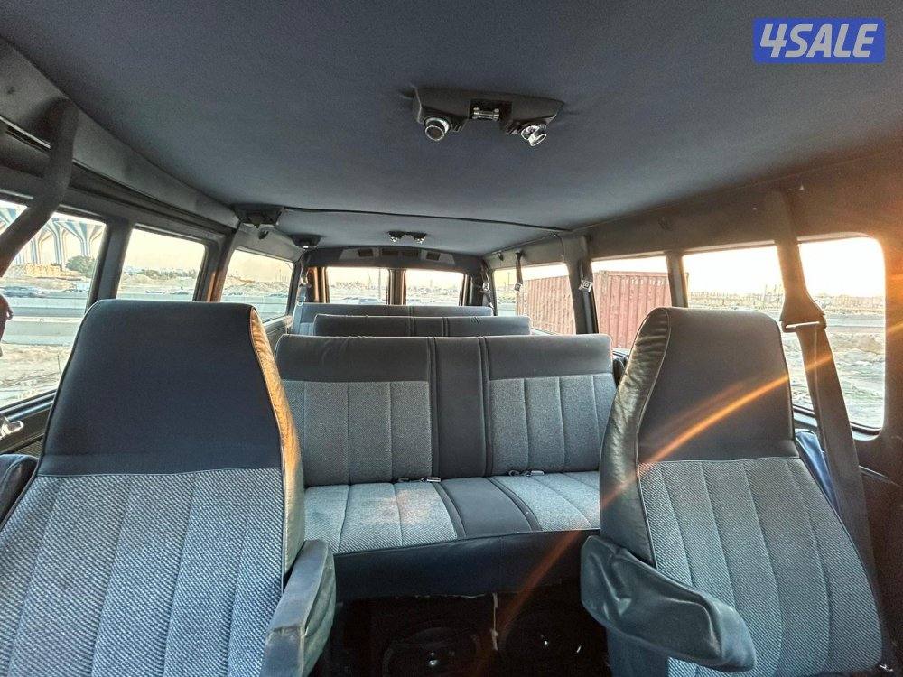 سافانا موديل 1994 السيارة نظيفة13