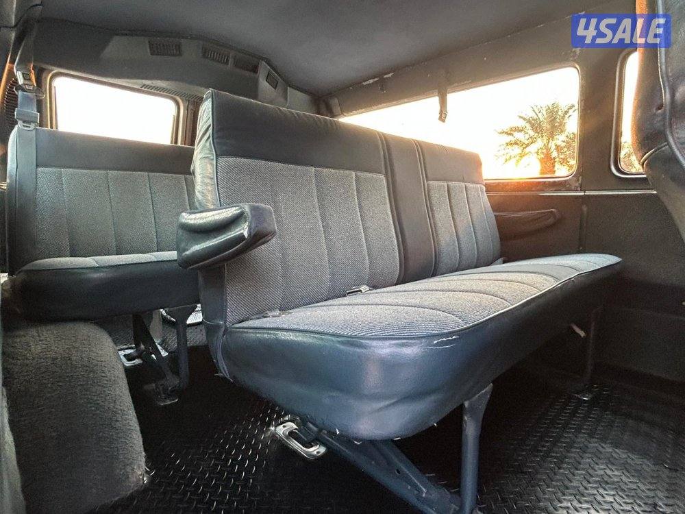 سافانا موديل 1994 السيارة نظيفة14