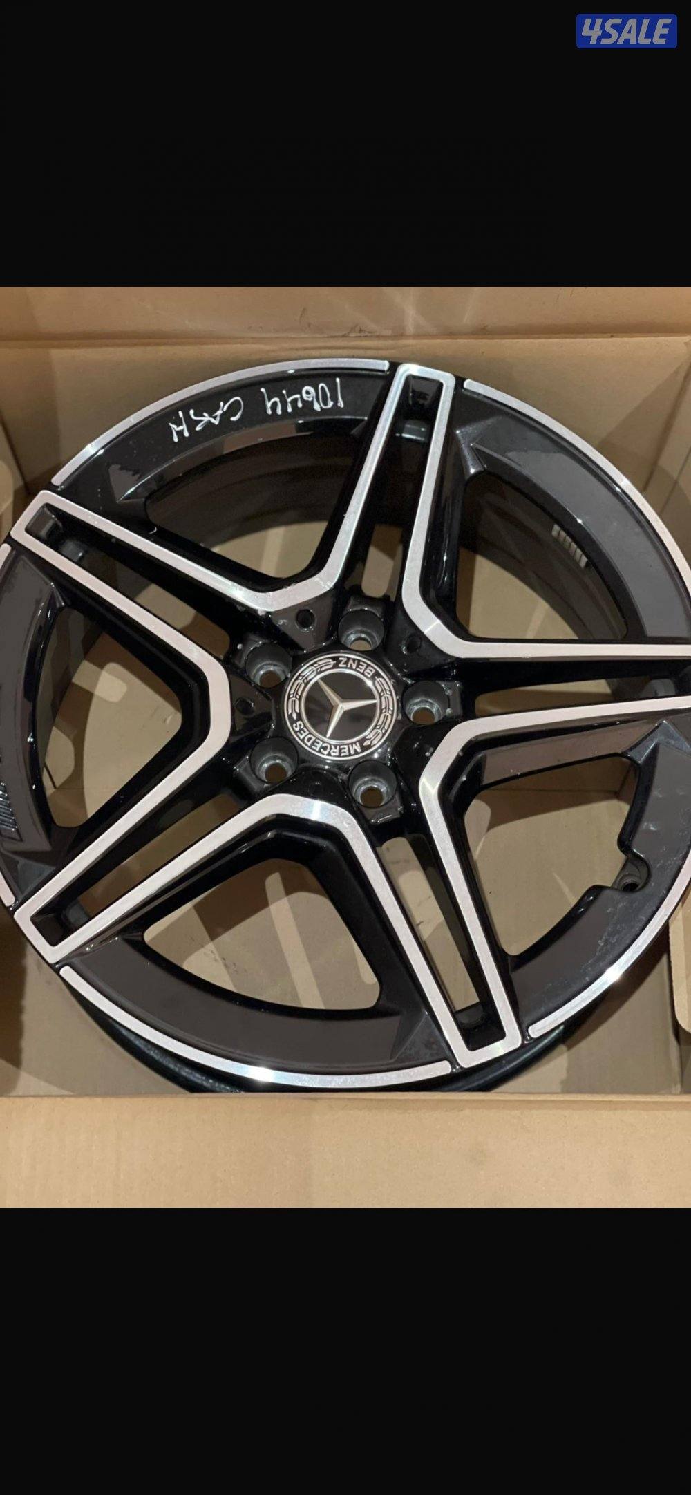 للبيع رنق مرسيدس موديل 2023 اعلى فئه سبورتCla200 بالكرتون استعمال خفيف0