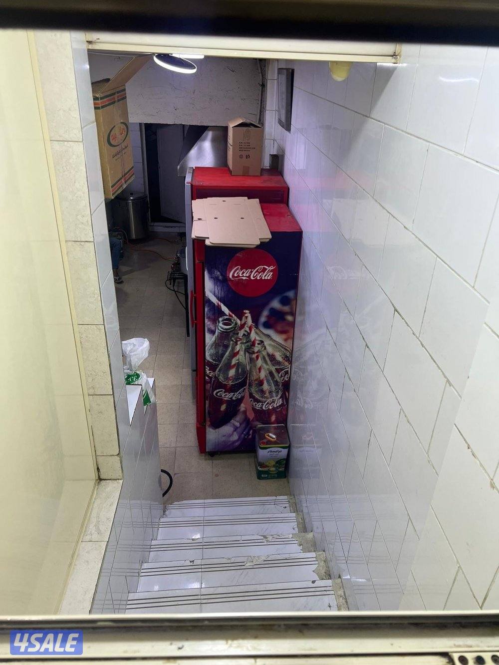 للبيع مطعم في العارضية موقع مميز رخصة من2009 ومطعم ليه زباينه4