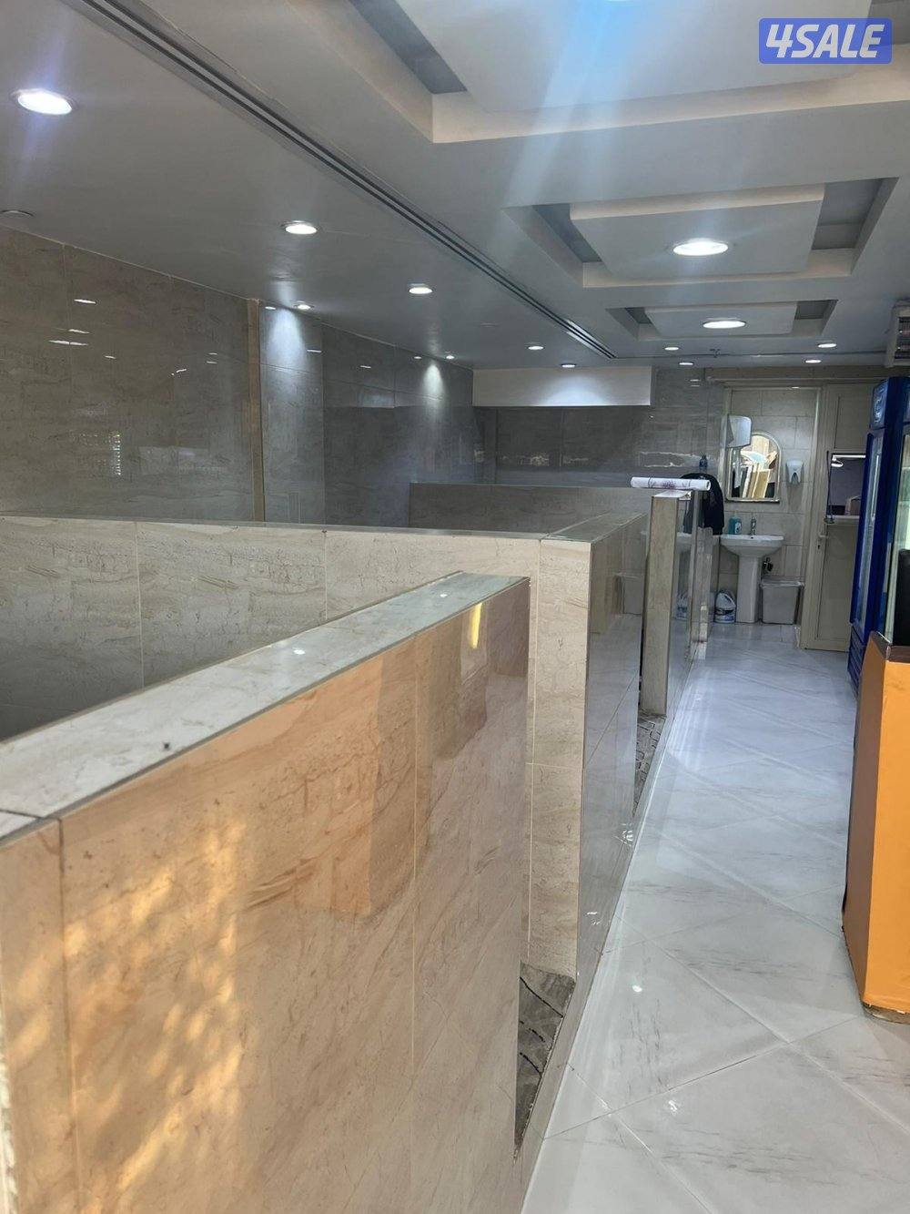 للبيع مطعم في العارضية موقع مميز رخصة من2009 ومطعم ليه زباينه9