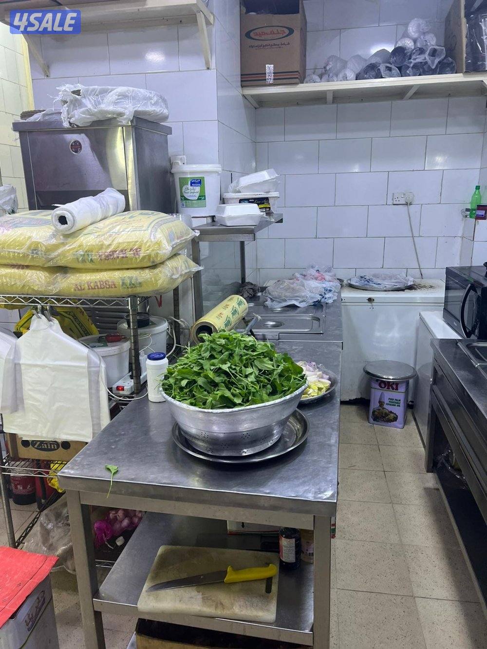 للبيع مطعم في العارضية موقع مميز رخصة من2009 ومطعم ليه زباينه11