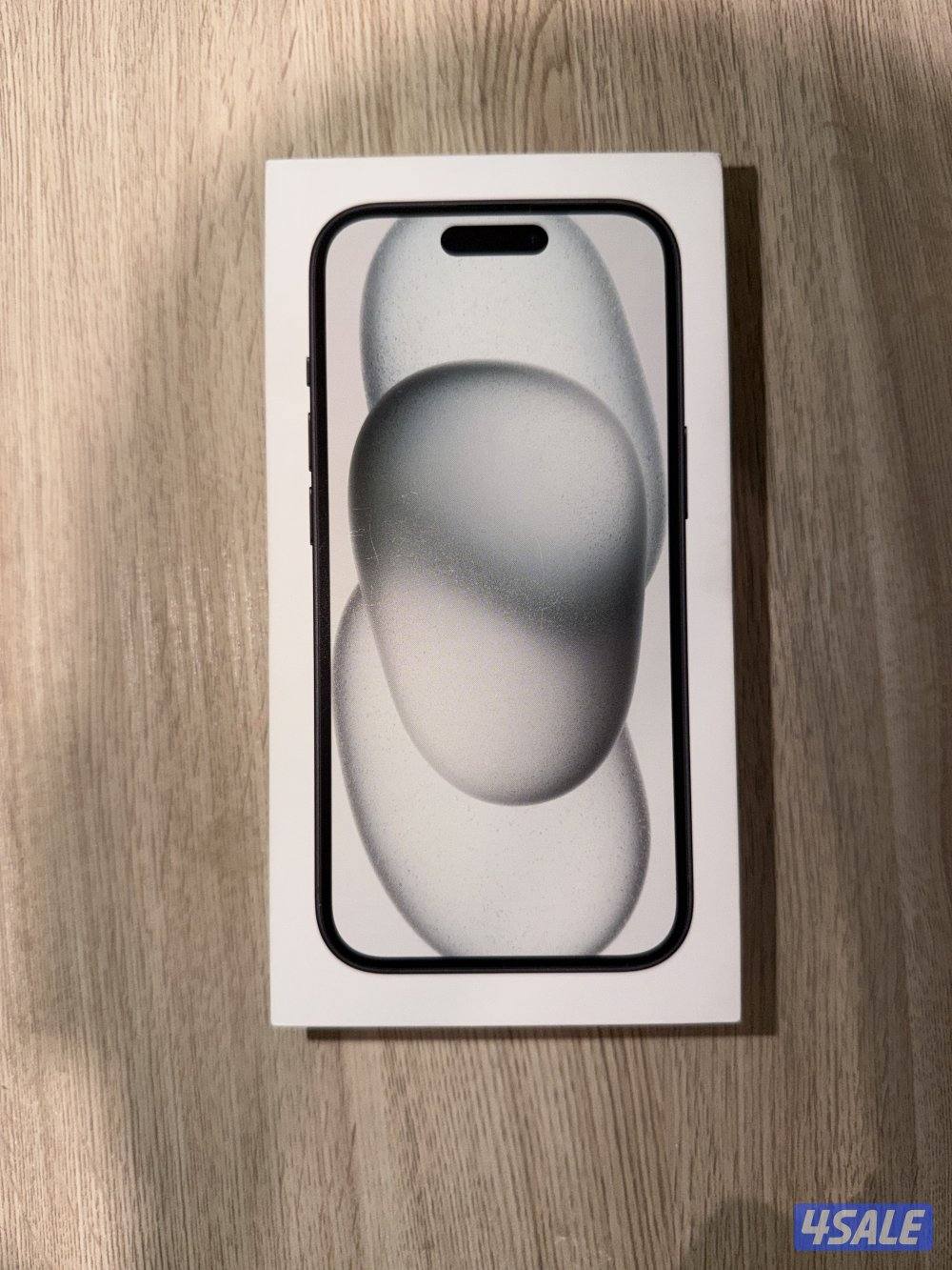 ا iPhone 15 العادي السعة 128GB  :الحالة جديد ما انفتح :اللون أسود0