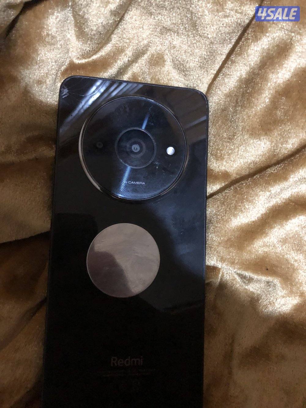 سلام عليكم للبيع Redmi A3 نظيف استعمال خفيف بس فيه ويا كرتونه1