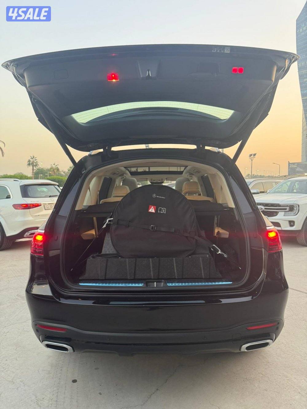 Mercedes Benz GLS 45010