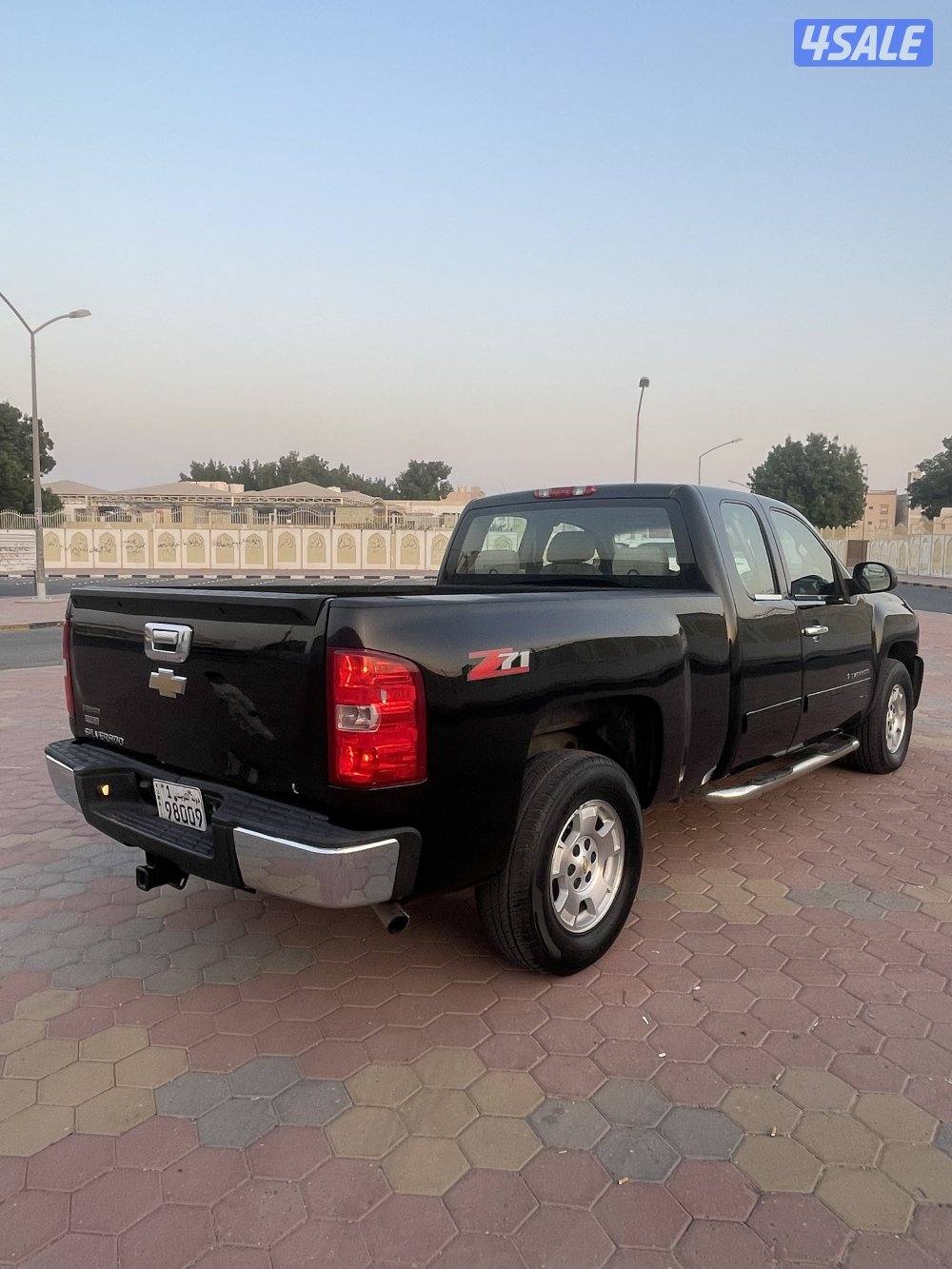 للبيع سلفرادو عداد ١٧٧ الف وارد الغانم3