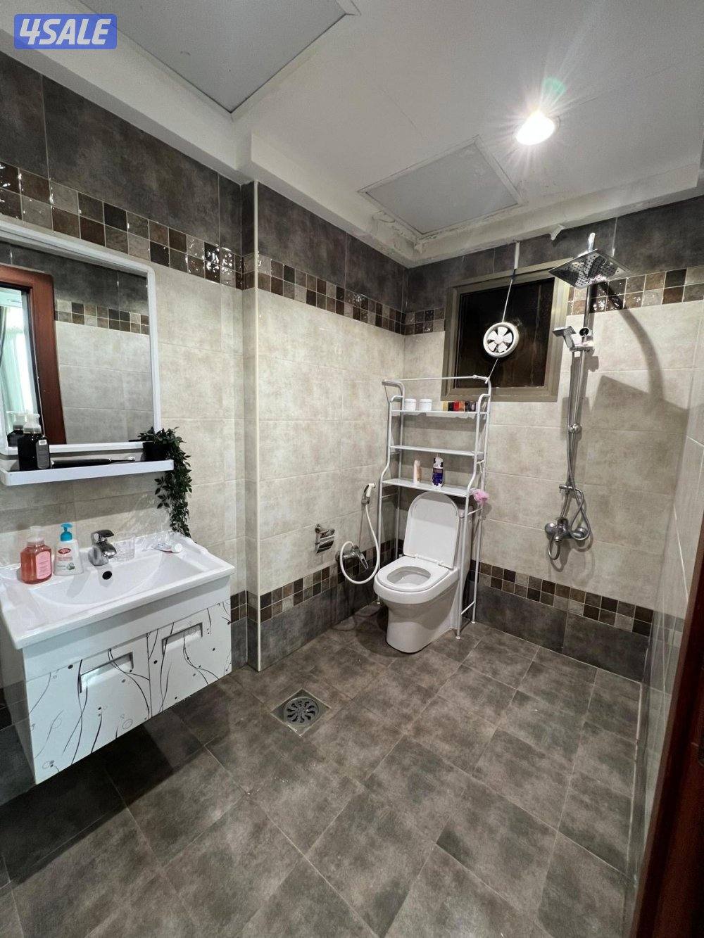 شقة على الساحلي قدام فوياج برج المهنا (خلو)4