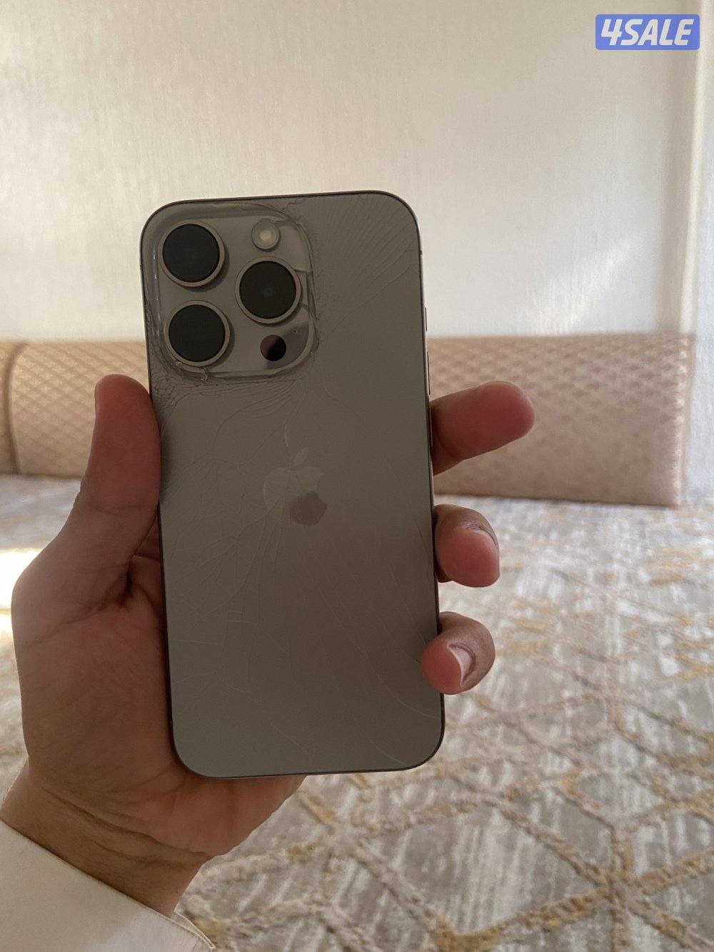 للبيع ايفون 15 برو3