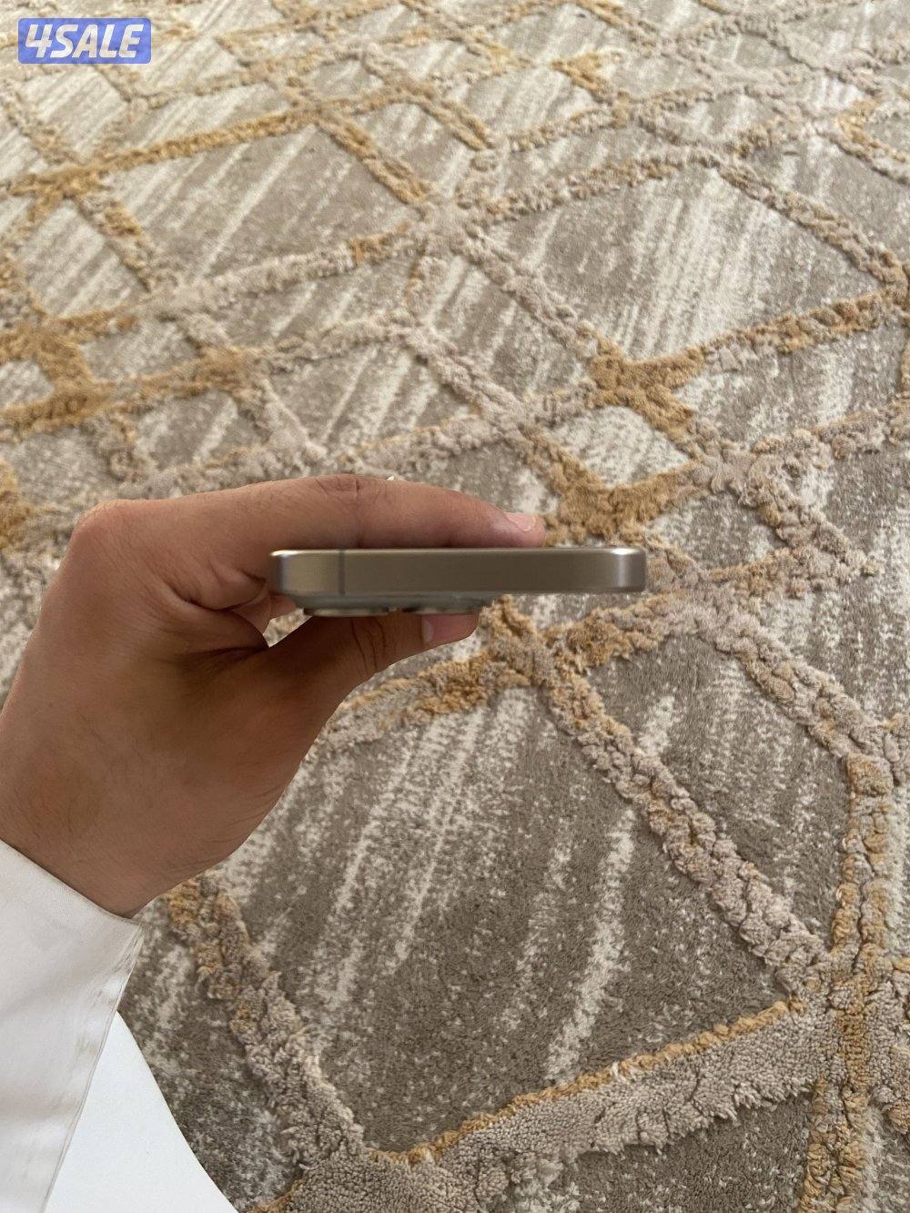 للبيع ايفون 15 برو7