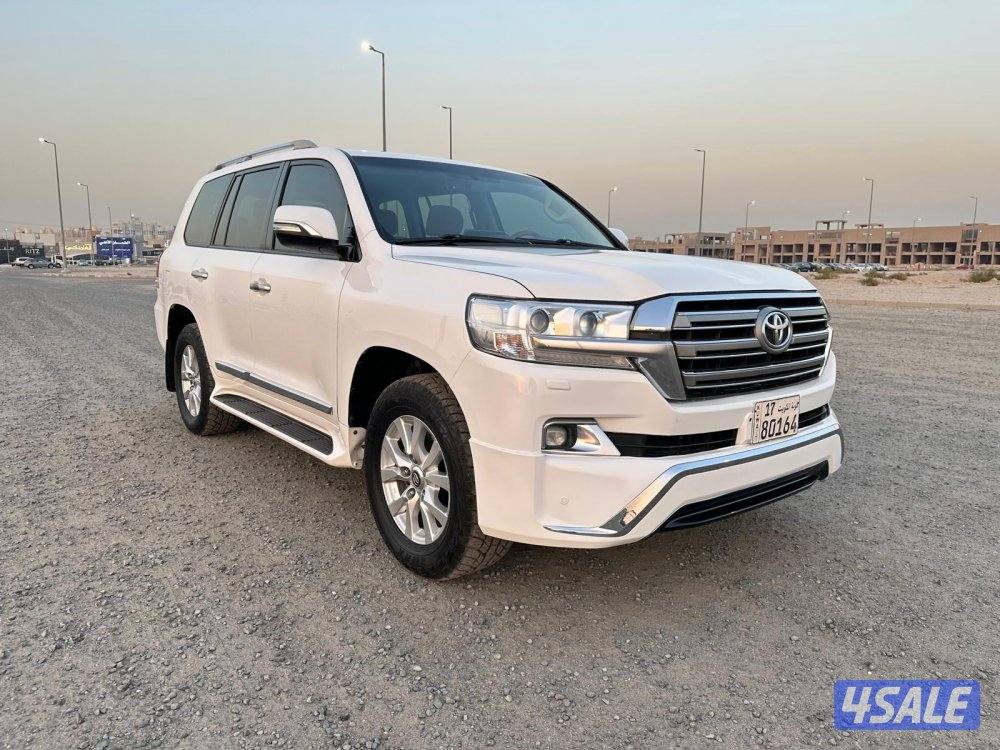 تويوتا لاندكروزر ٢٠١٨ بحالة ممتازة3