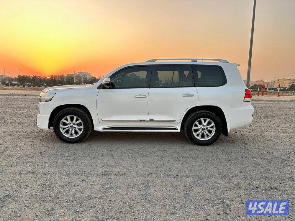 تويوتا لاندكروزر ٢٠١٨ بحالة ممتازة7