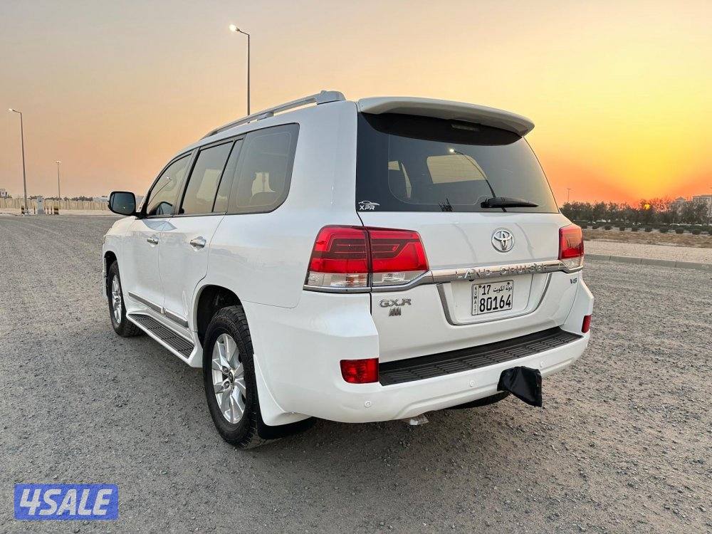 تويوتا لاندكروزر ٢٠١٨ بحالة ممتازة6