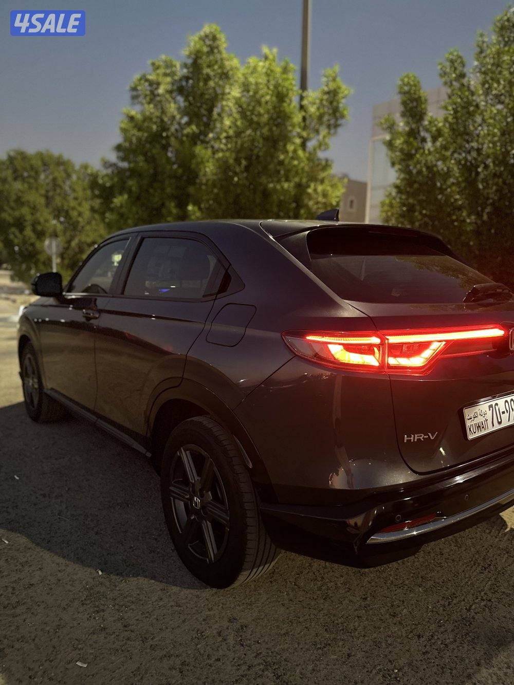 للبيع هوندا HRV موديل 2023 ماشي 90 الف2