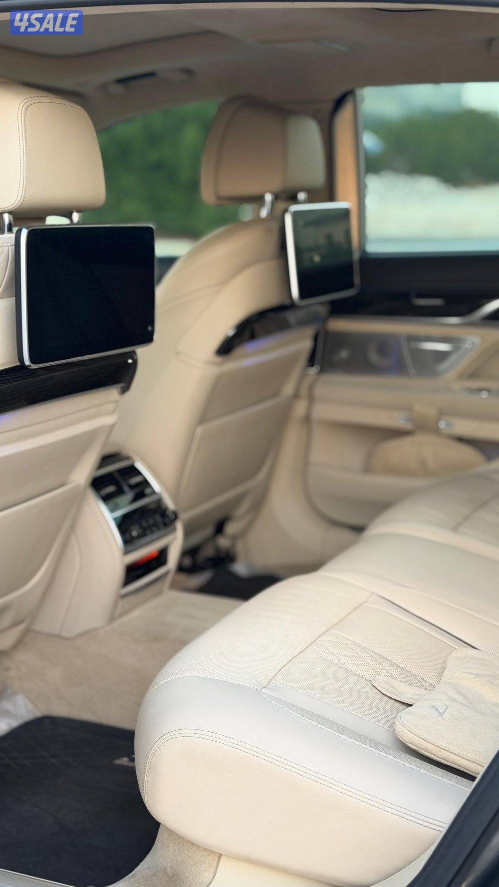 للبيع بي ام 750LI موديل2016 ماشي140 الف3