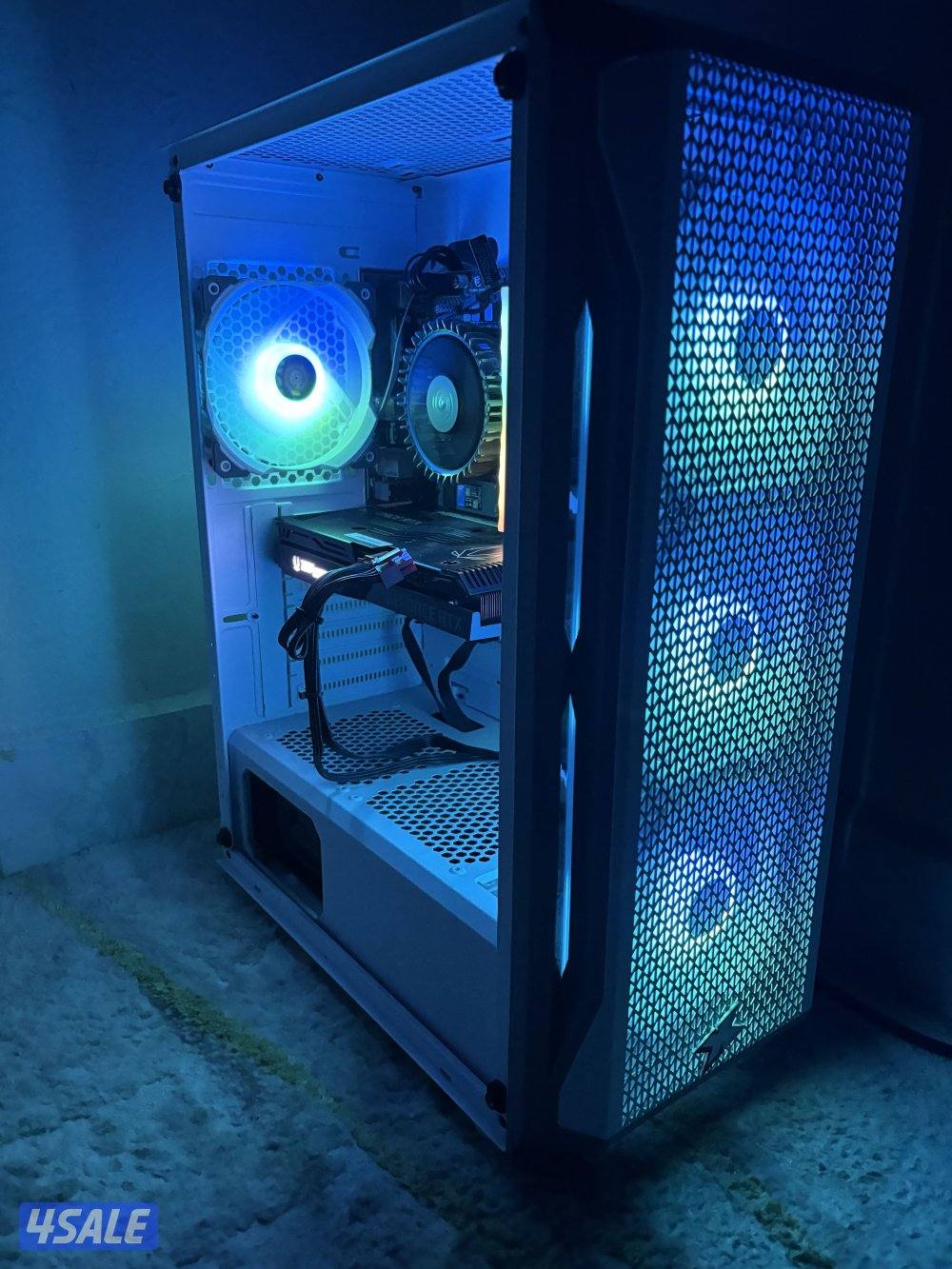 للبيع بي سي قوي0