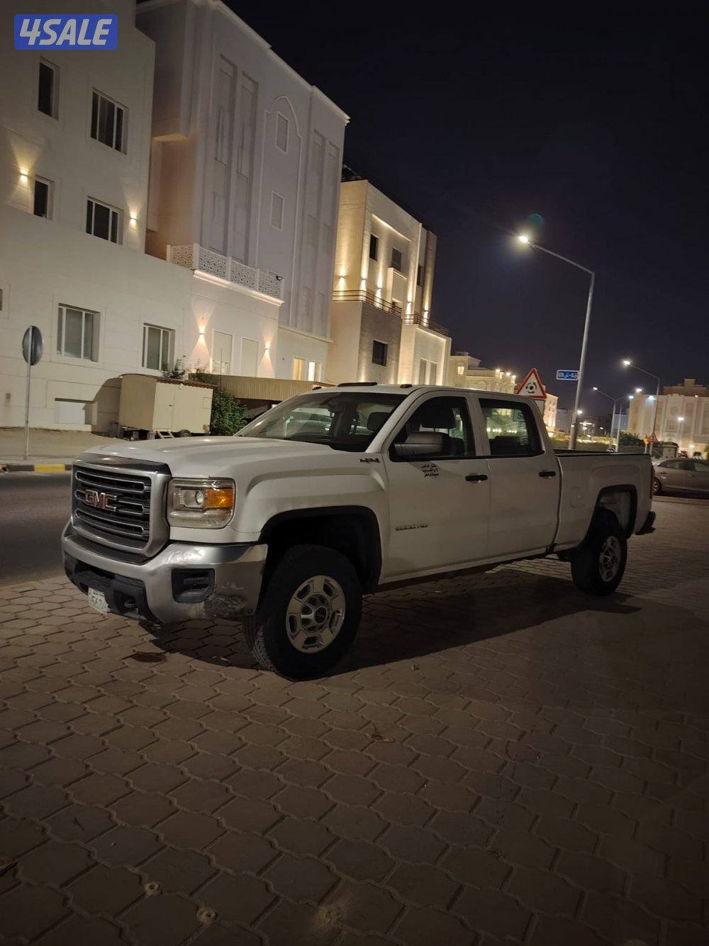 للبيع وانيتGMC1