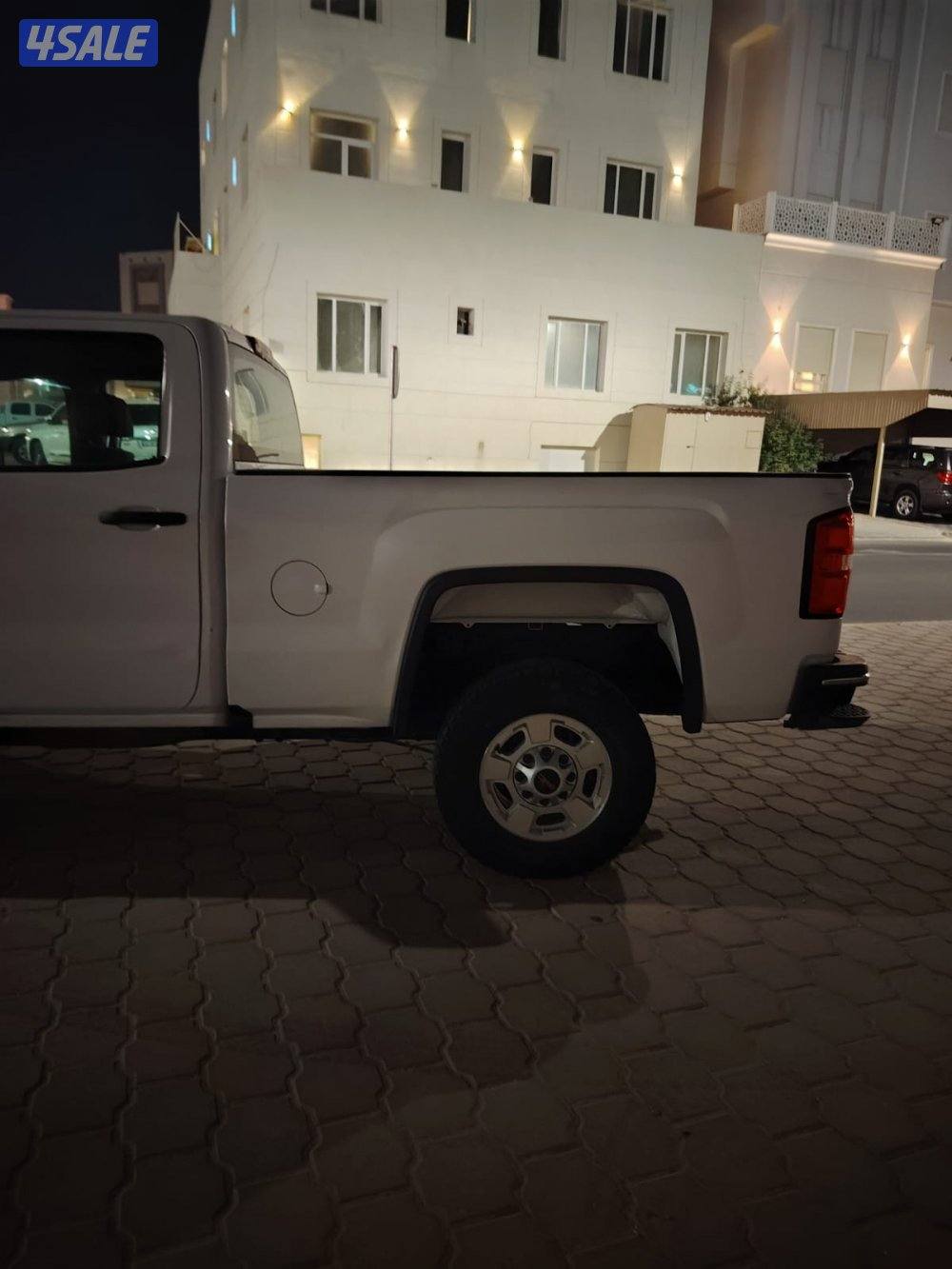 للبيع وانيتGMC2