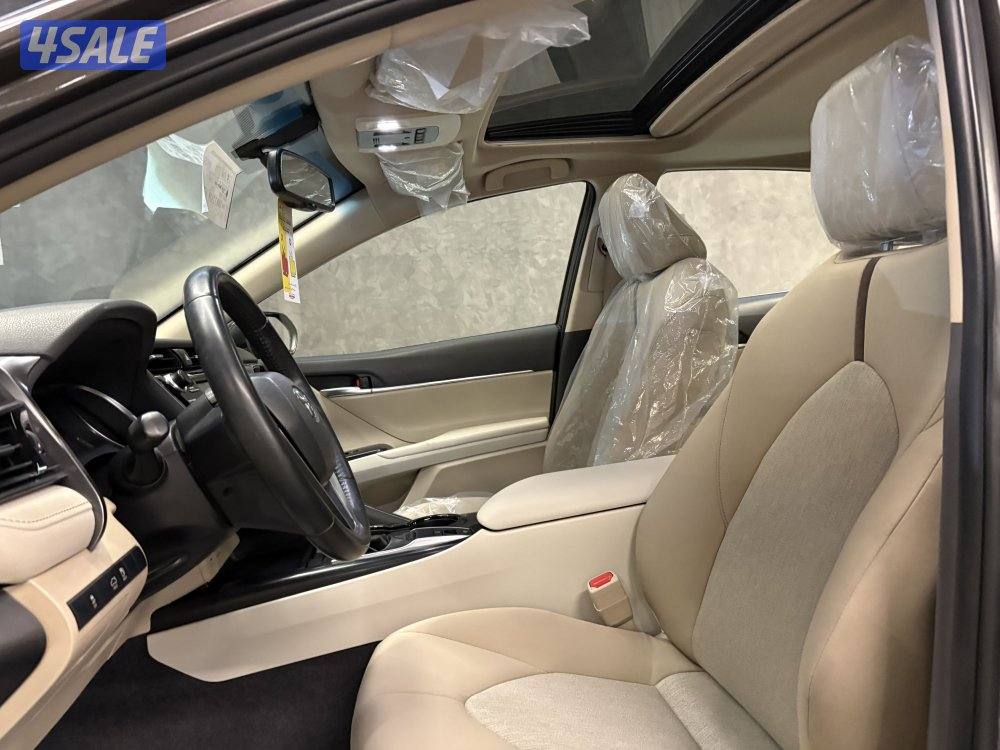 للبيع تويوتا كامري GLE V42