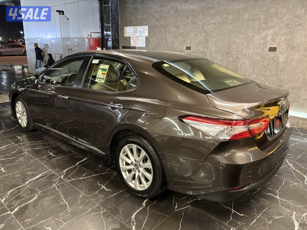 للبيع تويوتا كامري GLE V45