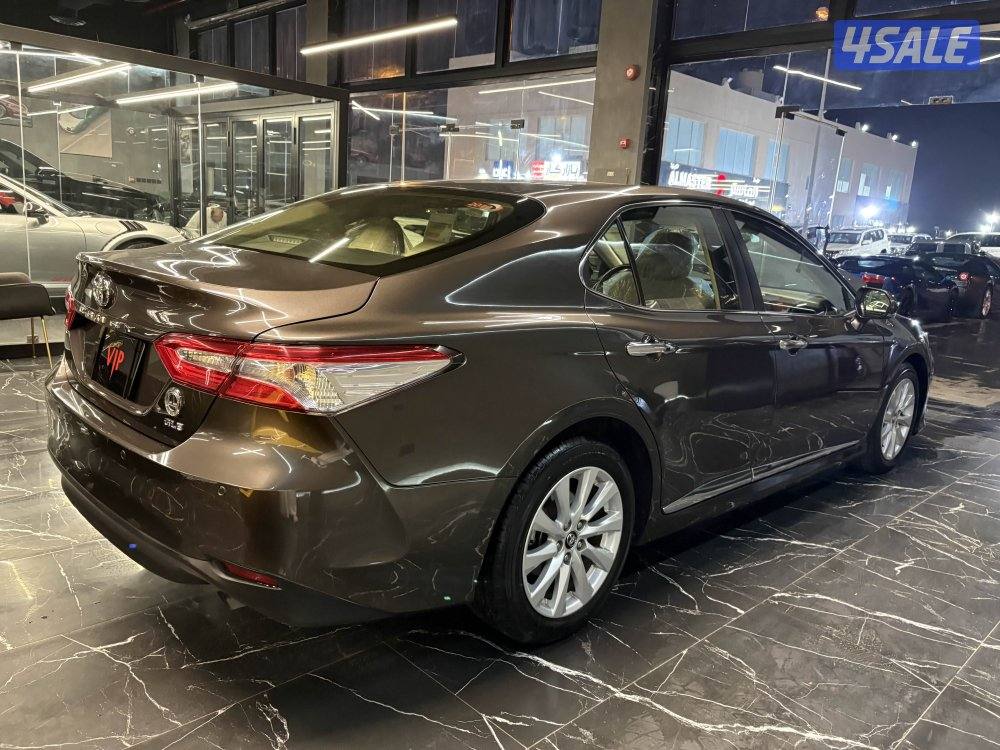 للبيع تويوتا كامري GLE V47