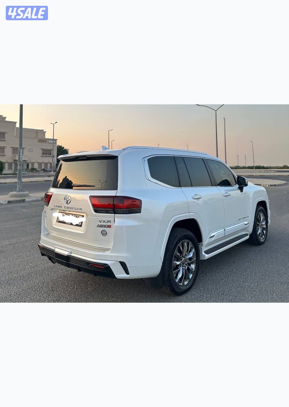 لاندكروزر vxr 2024 فل الفل بحالة المصنع7