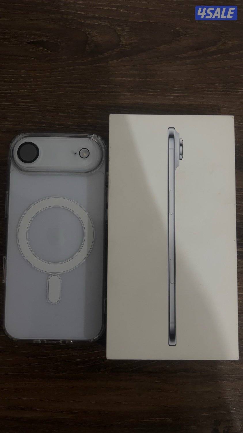 للبيع ايفون اير شبه جديد سكاي بلو0