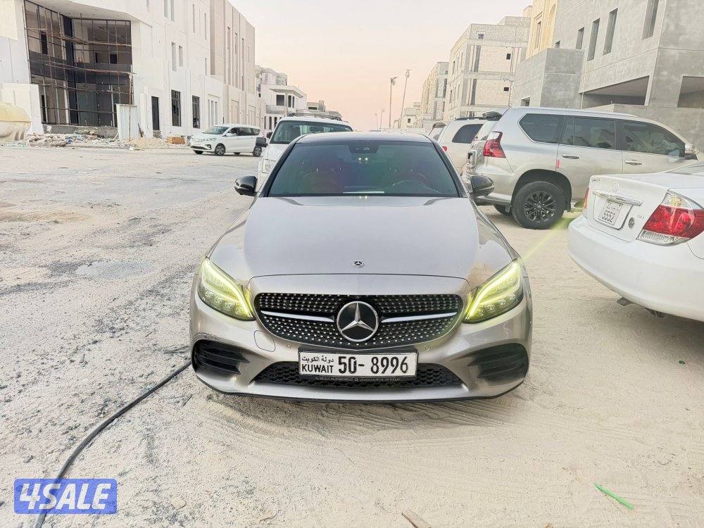 للبيع C200 صبغ الوكاله بحاله الوكاله عداد 83الف شرط الفحص0