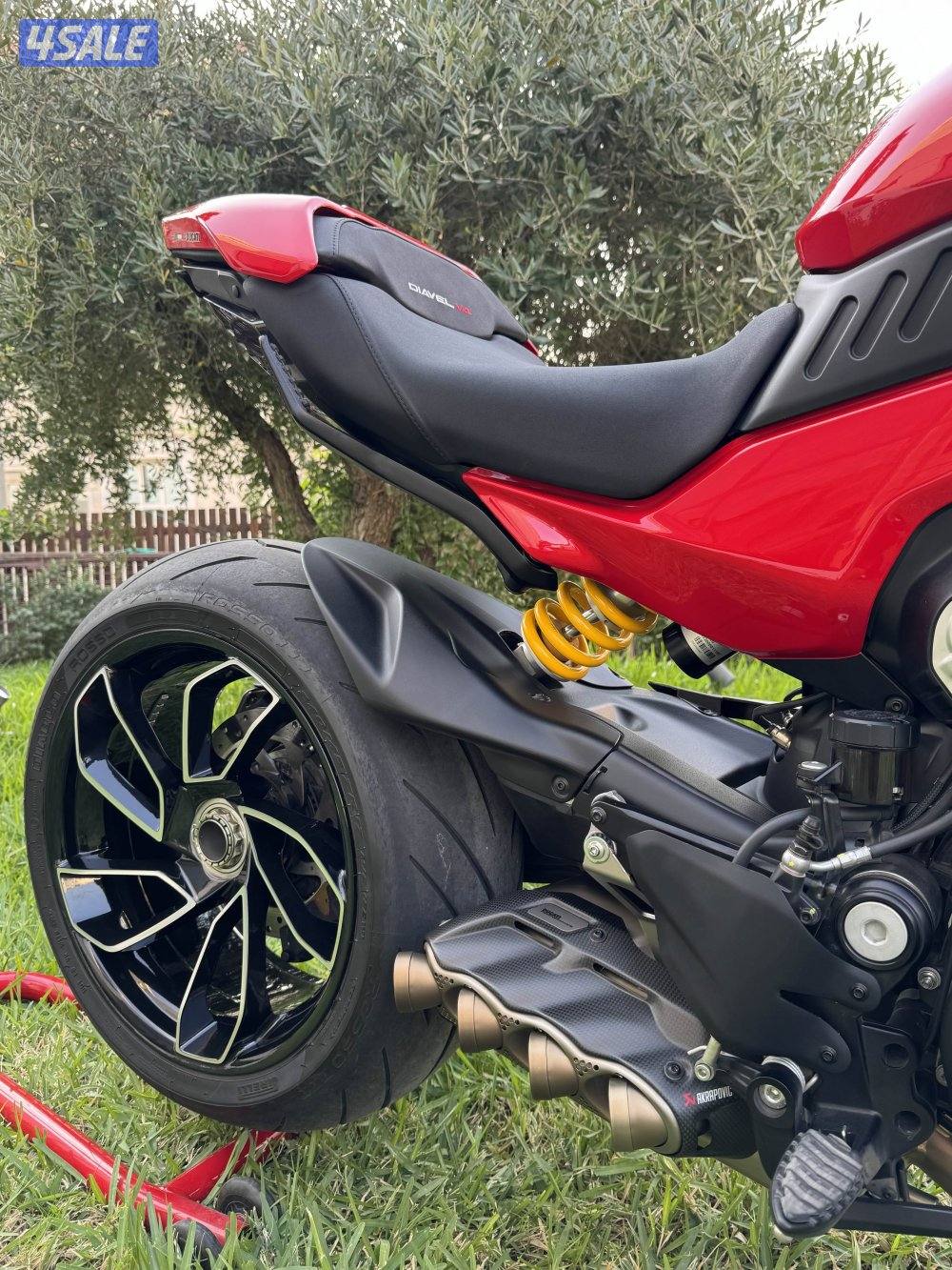 Diavel v4 للبيع5