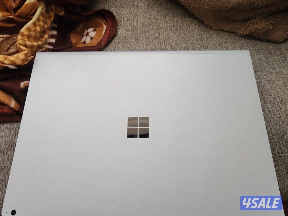 سيرفيس بوك ٣5