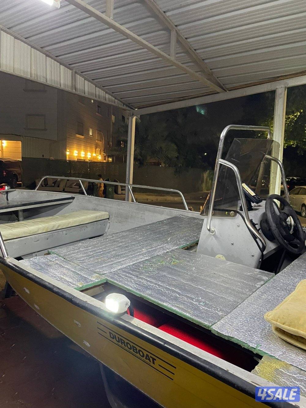 طراد ١٤ قدم ألمنيوم موديل ٢٠٠٠ ومكينة ياماها ٢٥11