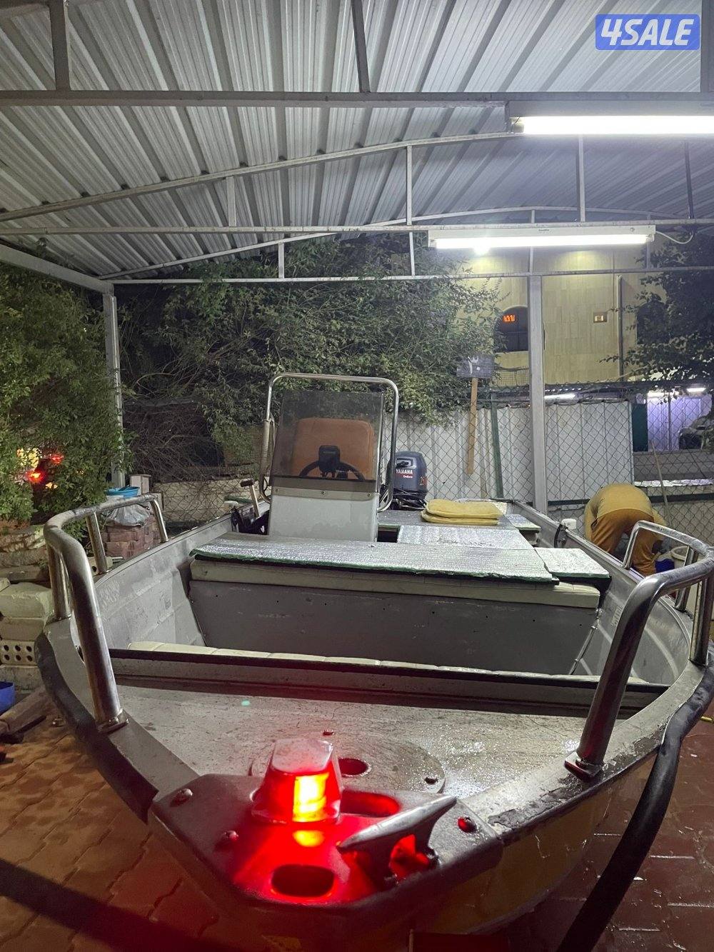 طراد ١٤ قدم ألمنيوم موديل ٢٠٠٠ ومكينة ياماها ٢٥12